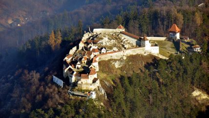 Cetatea Rasnov Zbor de agrement cu avionul Brasov